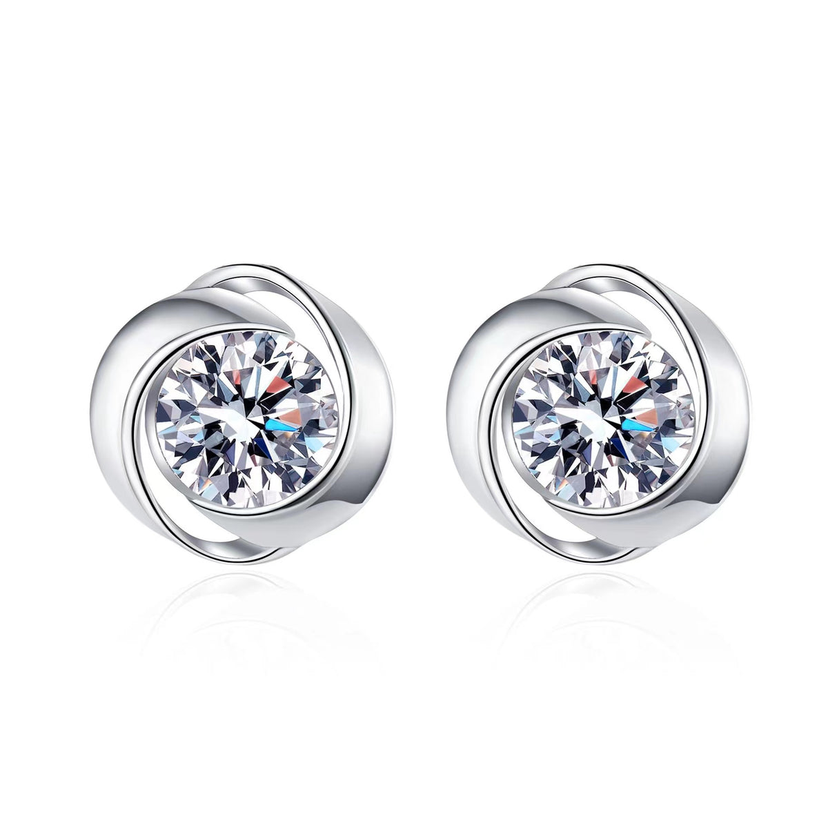 1.0CT Flower Shape Solitaire Moissanite Stud Earrings